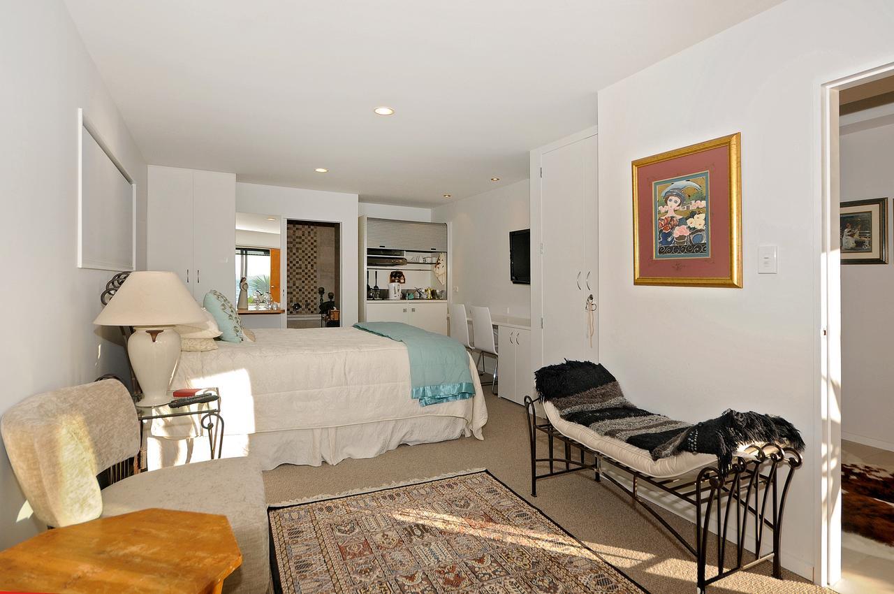 Kapiti Waves Bed & Breakfast Pukerua Bay エクステリア 写真